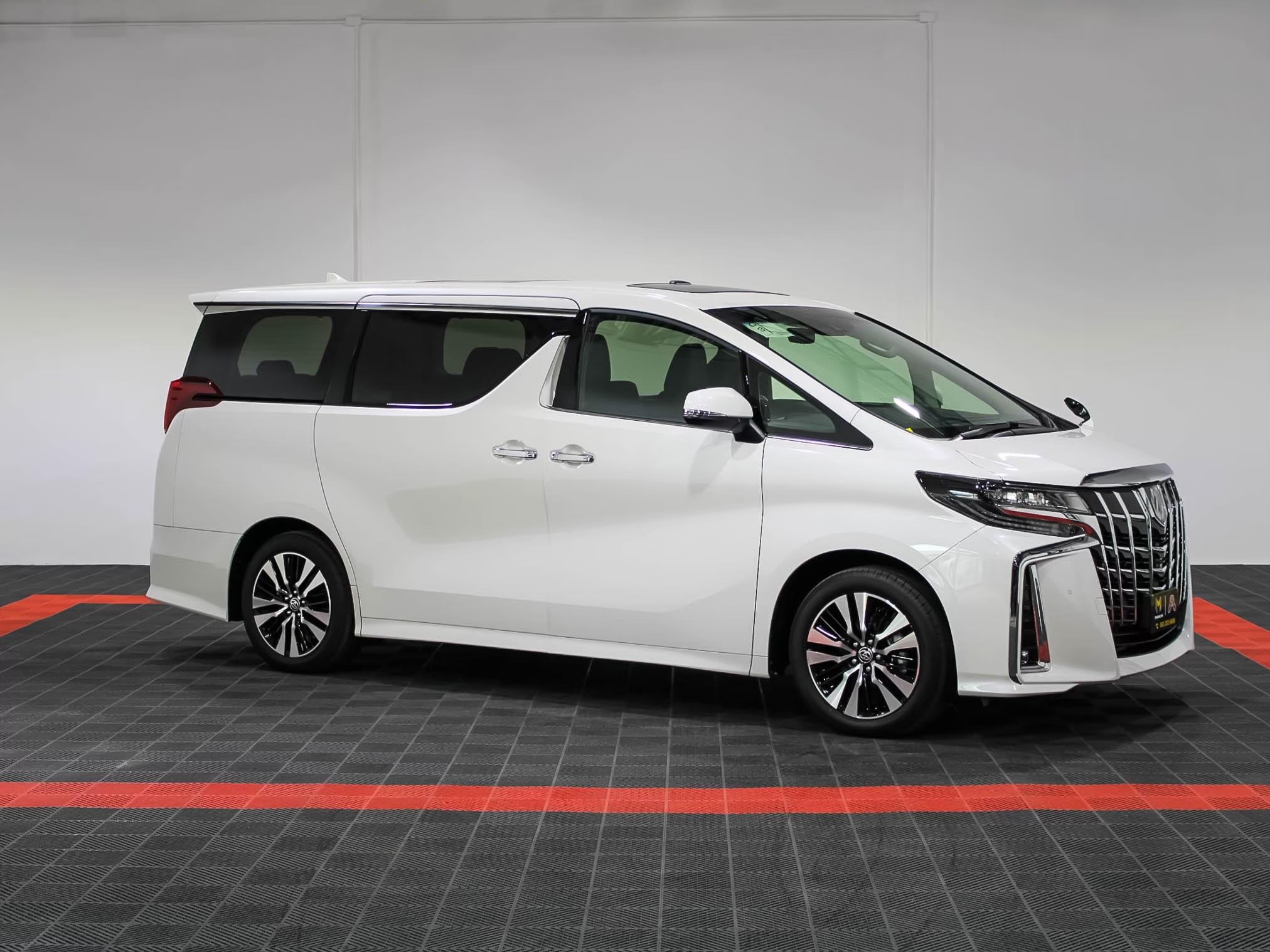 New Toyota alphard2.5 sc ปี 2023